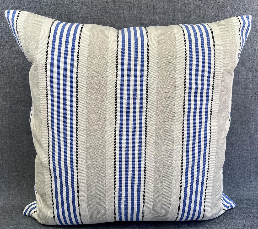Luxury Pillow - 24" x 24" Newport Sand