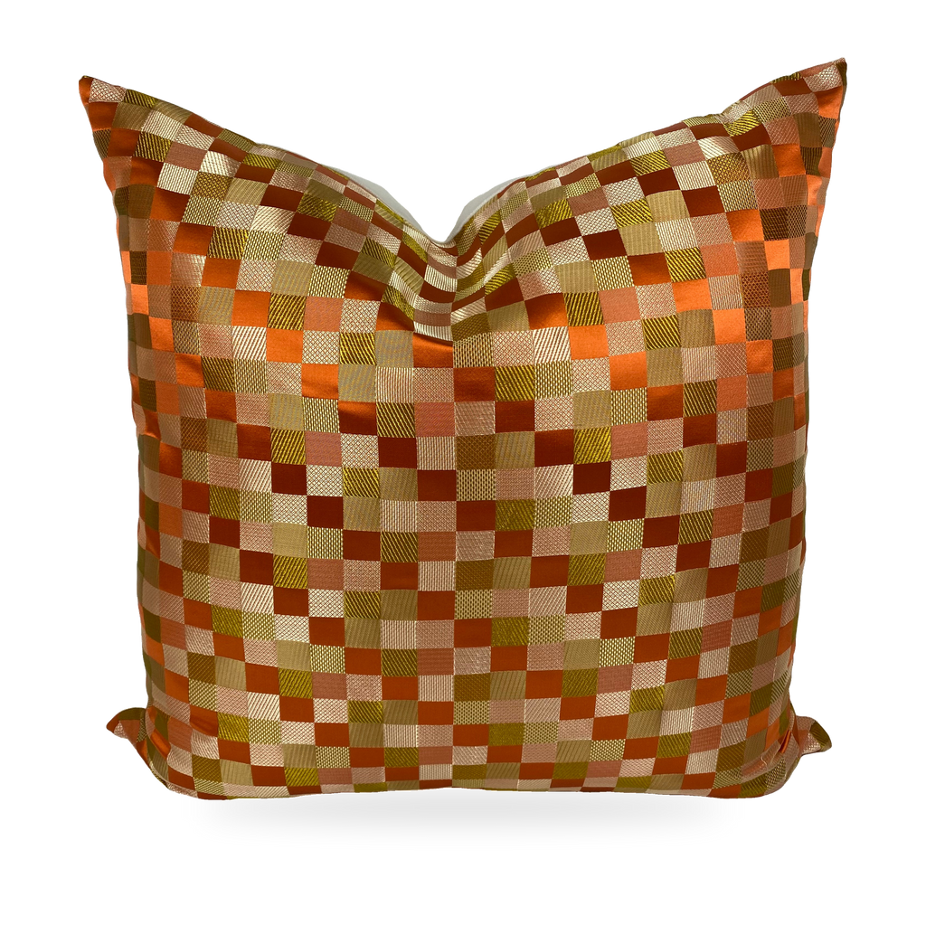Luxury Pillow – 24" × 24" – Cubit Orange