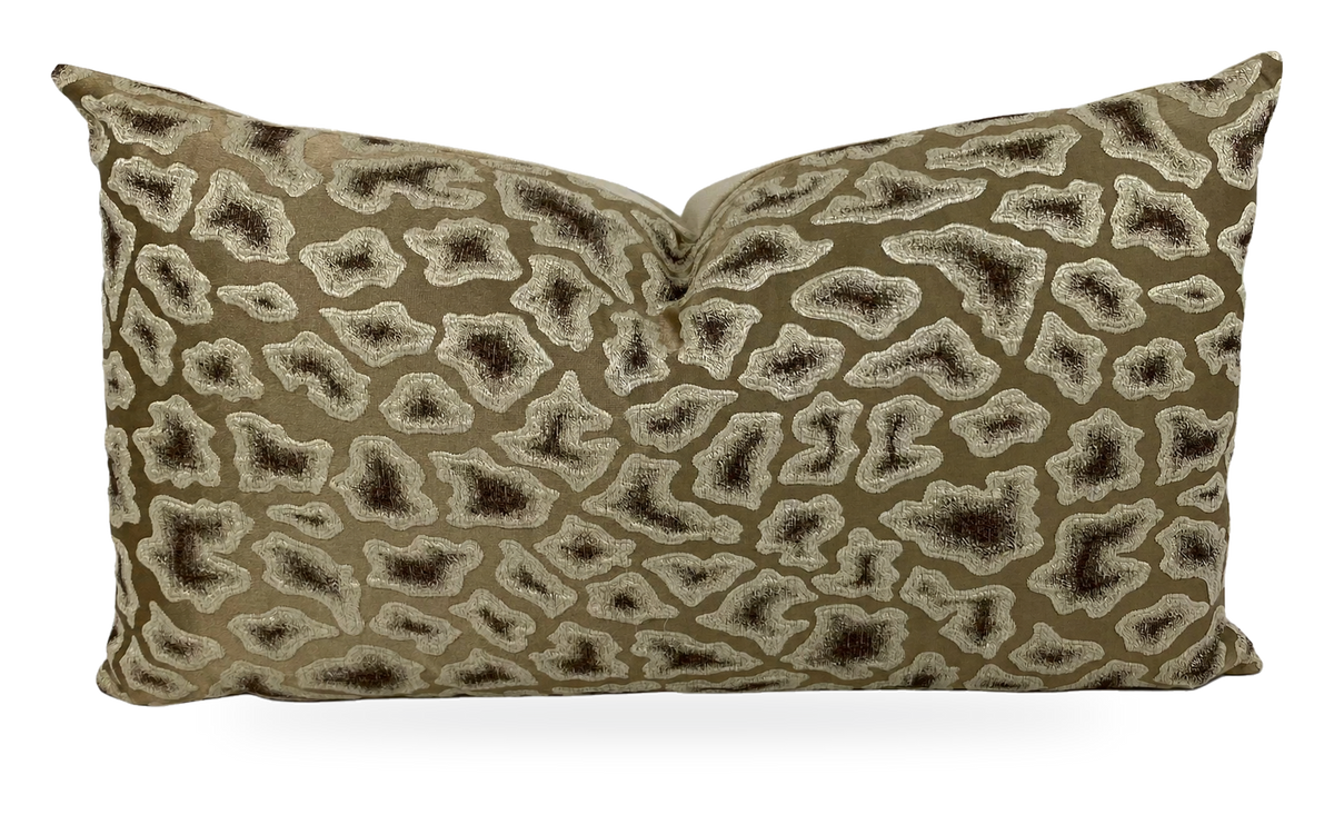 Cabenet Oyster – 24" × 14" Luxury Lumbar Pillow