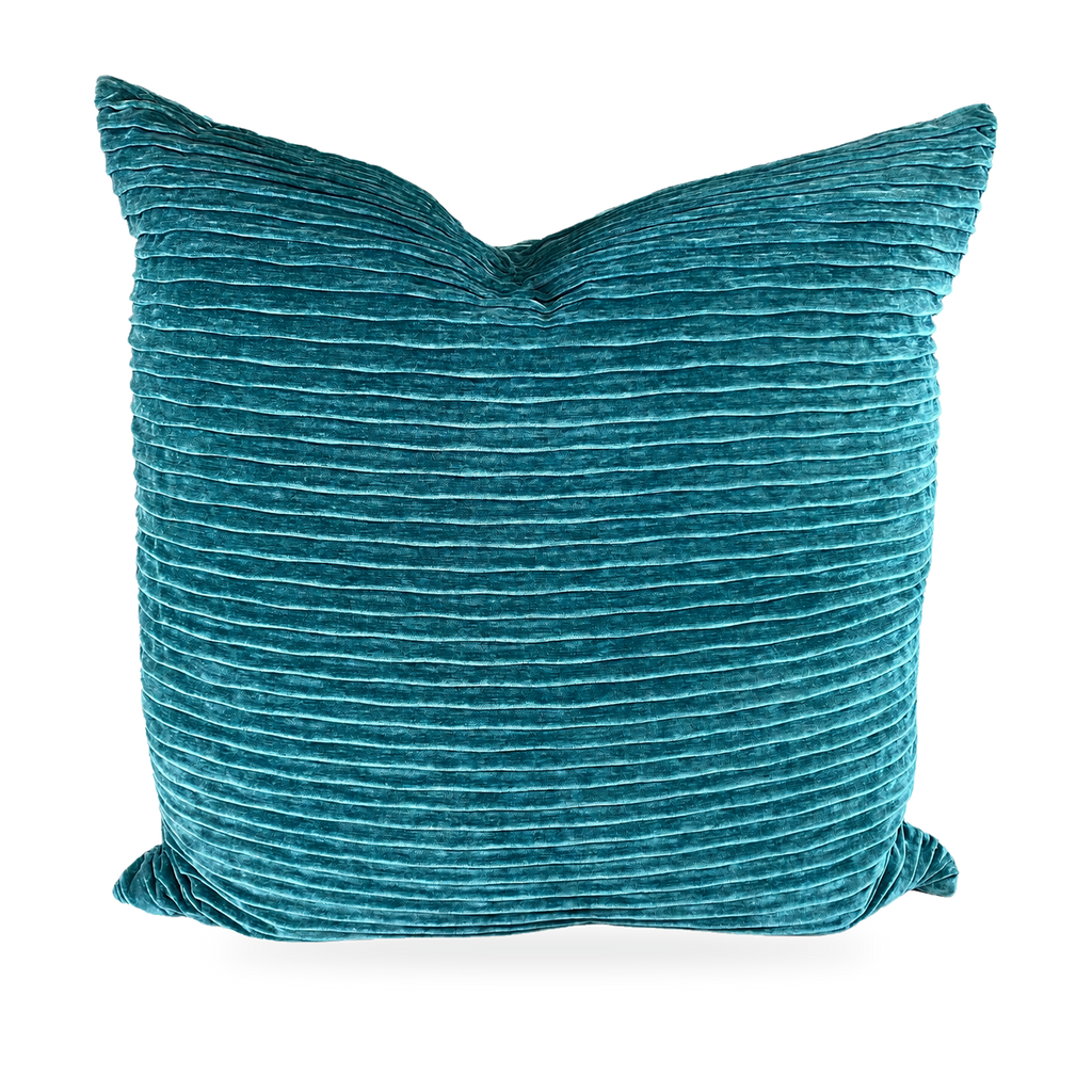 Pleatte Peacock – 24" × 24" Luxury Square Pillow