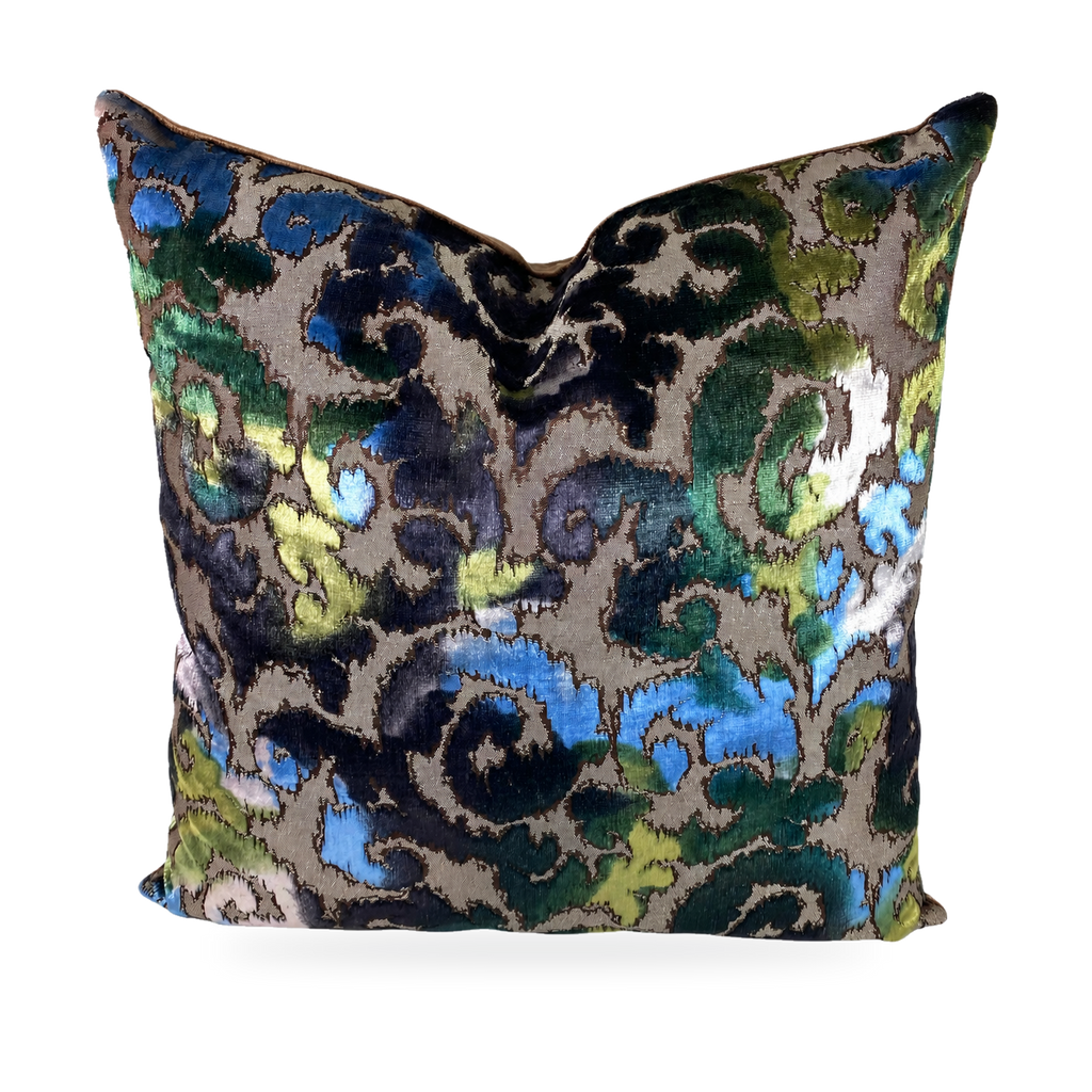Vicenza – 24" × 24" Luxury Square Pillow
