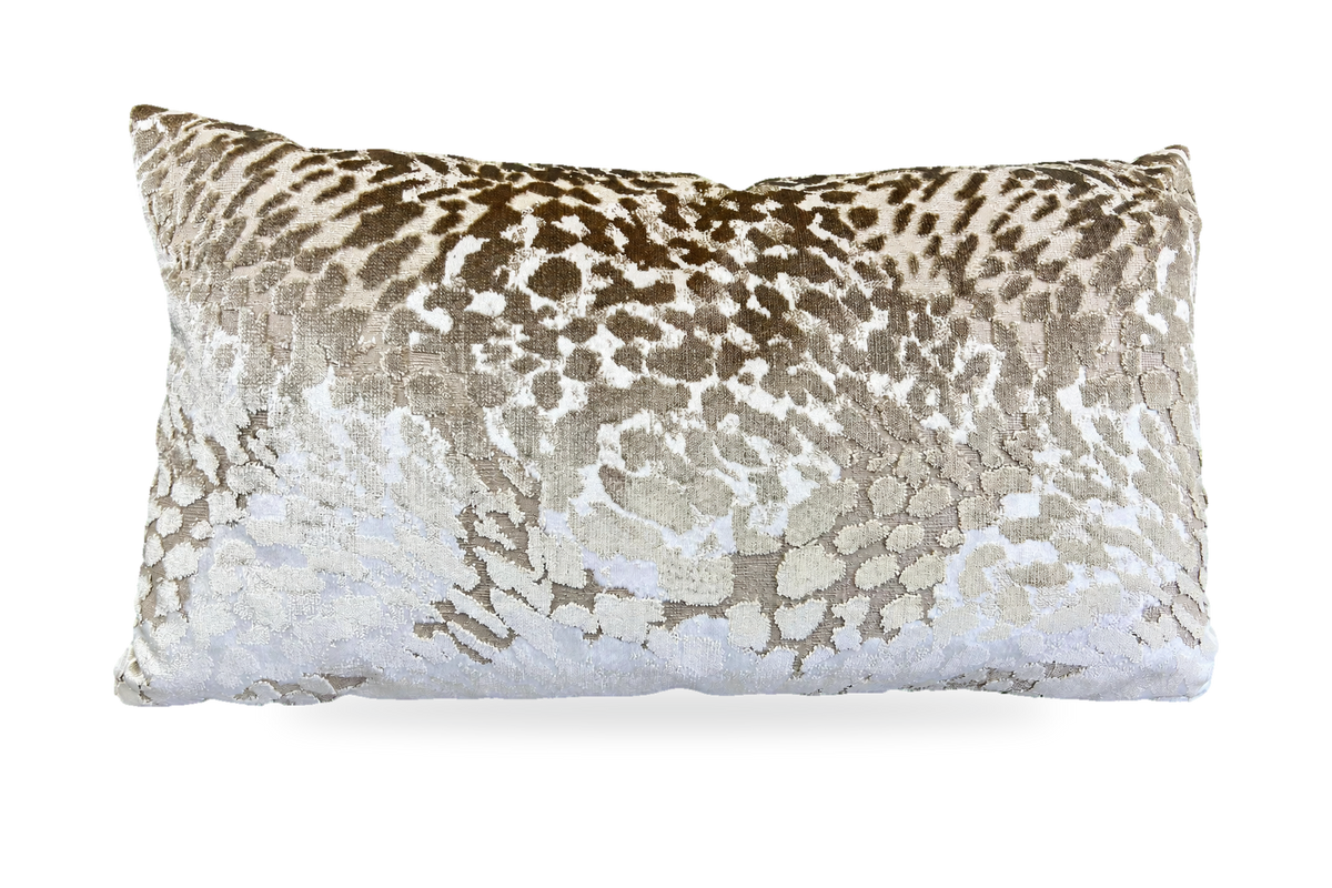 Flirty Gilt – 24" × 14" Luxury Lumbar Pillow