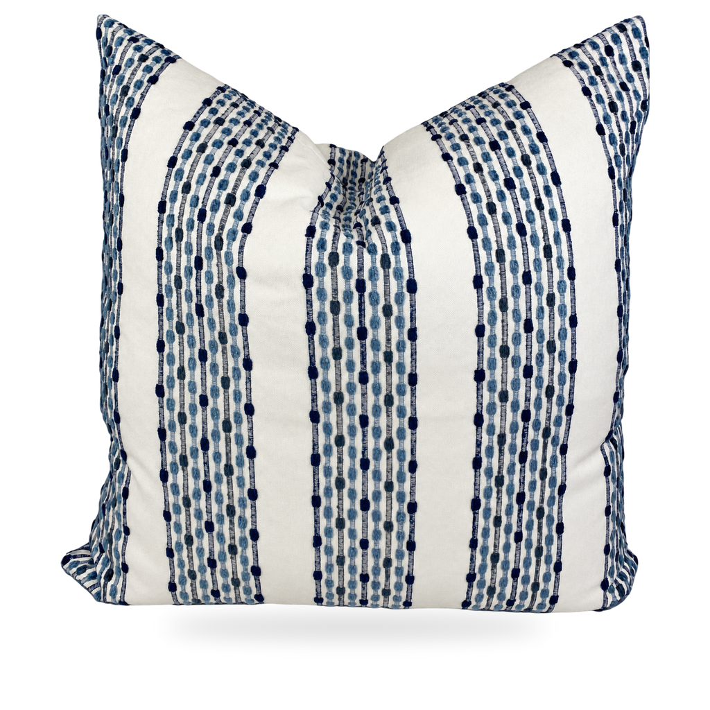 Amerson – 24" × 24" Luxury Square Pillow