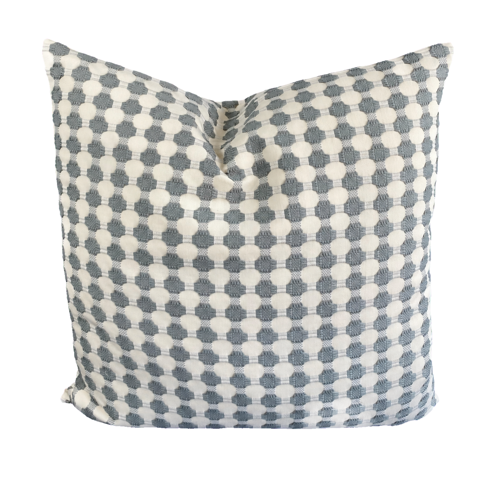 Luxora – 24" × 24" Luxury Square Pillow