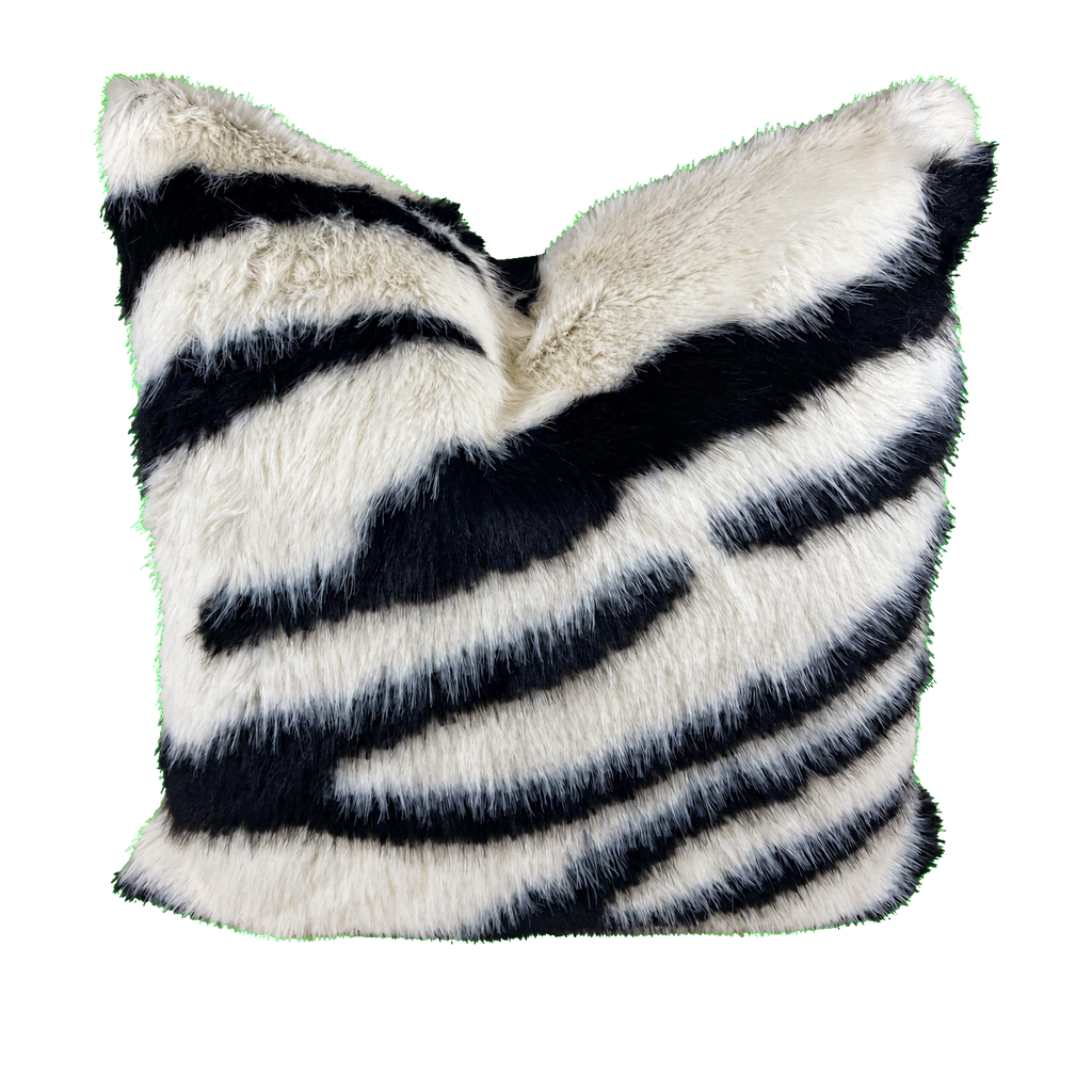 Lapa – 24" × 24" Luxury Square Pillow