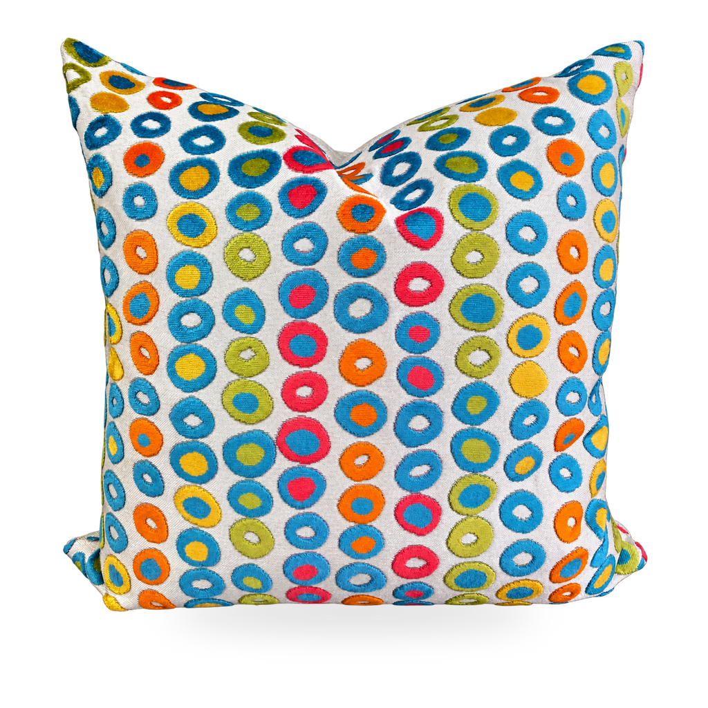 Simetra – 24" × 24" Luxury Square Pillow