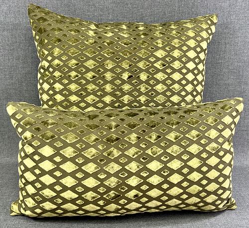 Luxury Lumbar Pillow - 24" x 14" - Bassey Moss; Solid green in a basketweave diamond pattern