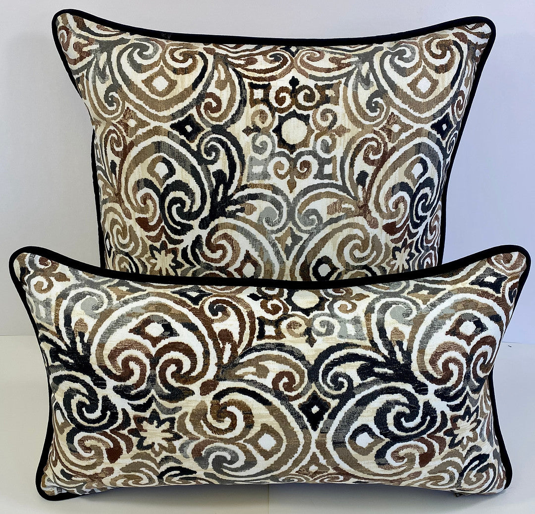 Luxury Outdoor Pillow - 22" x 22" - Montecito - Gate