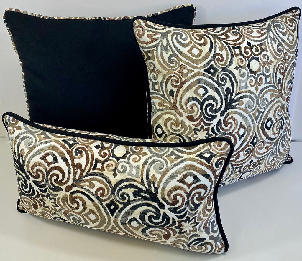 Luxury Outdoor Pillow - 22" x 22" - Montecito - Black Gate