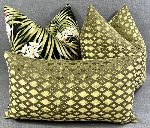 Luxury Lumbar Pillow - 24" x 14" - Bassey Moss; Solid green in a basketweave diamond pattern