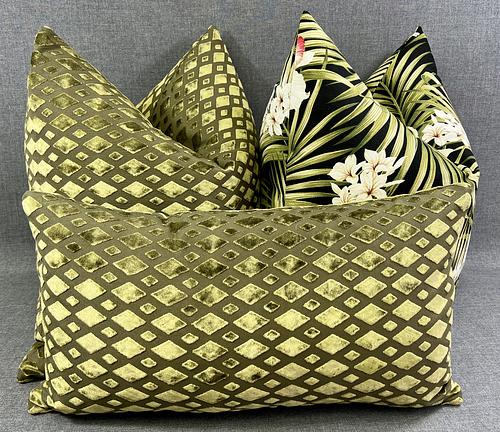 Luxury Lumbar Pillow - 24" x 14" - Bassey Moss; Solid green in a basketweave diamond pattern