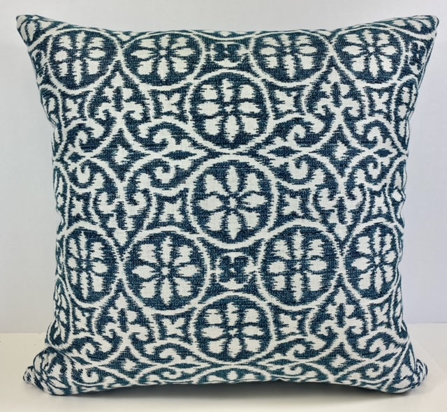 Luxury Outdoor Pillow - 22" x 22" - Litchfield Pacific