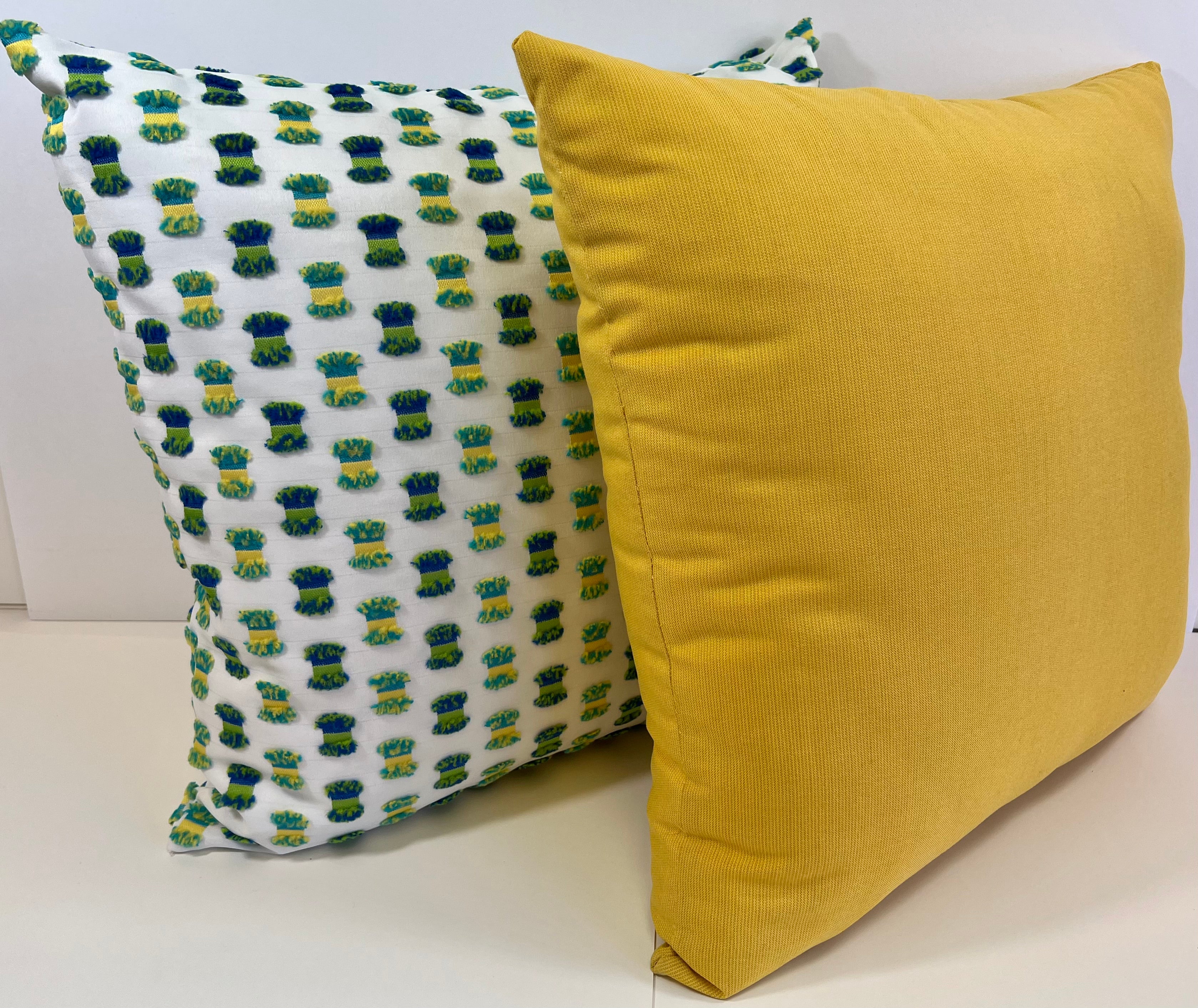 Luxury Outdoor Pillow - 22" x 22" - Gold Coast