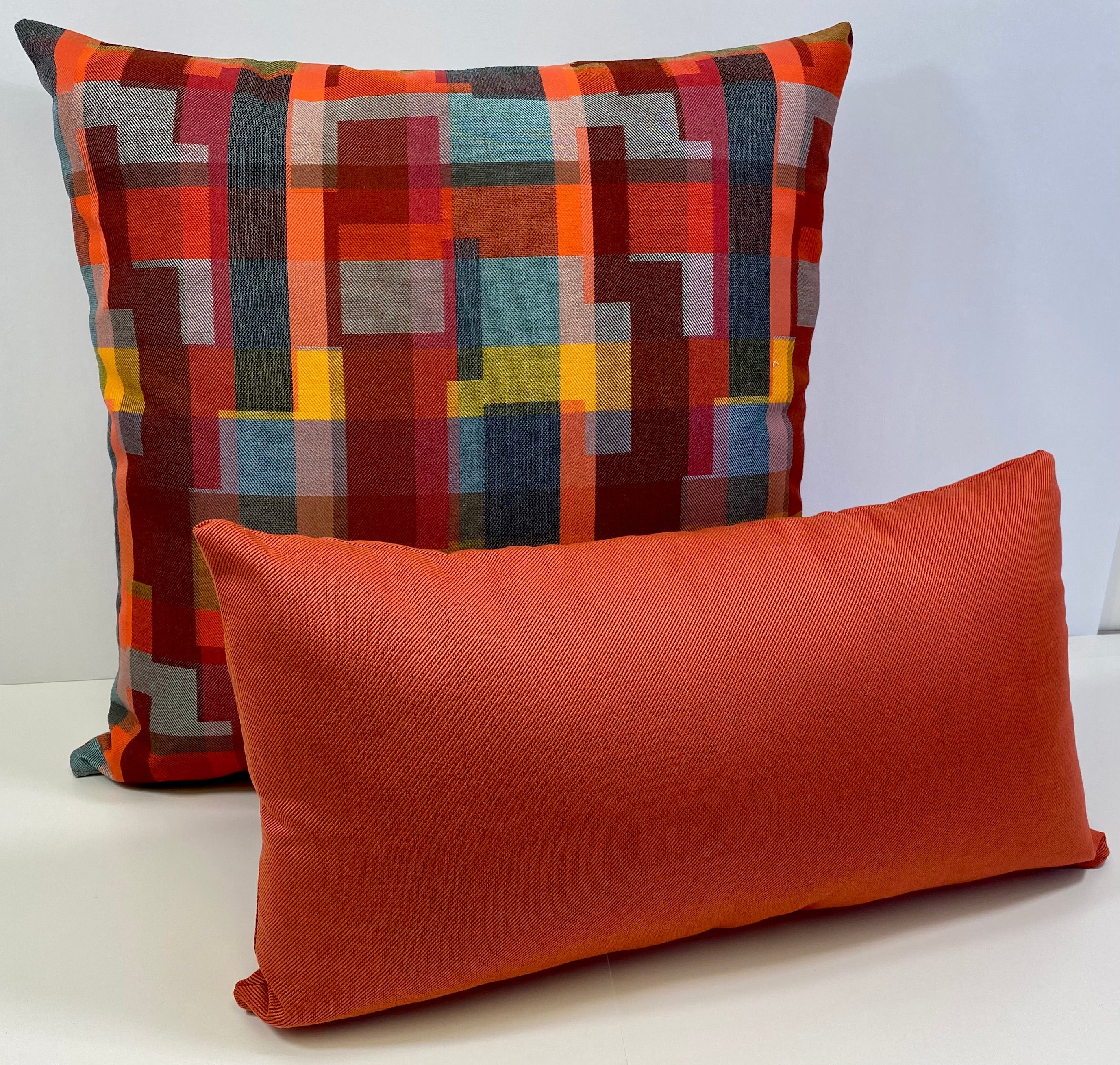 Luxury Outdoor Pillow - 22" x 22" - Madras Sangria