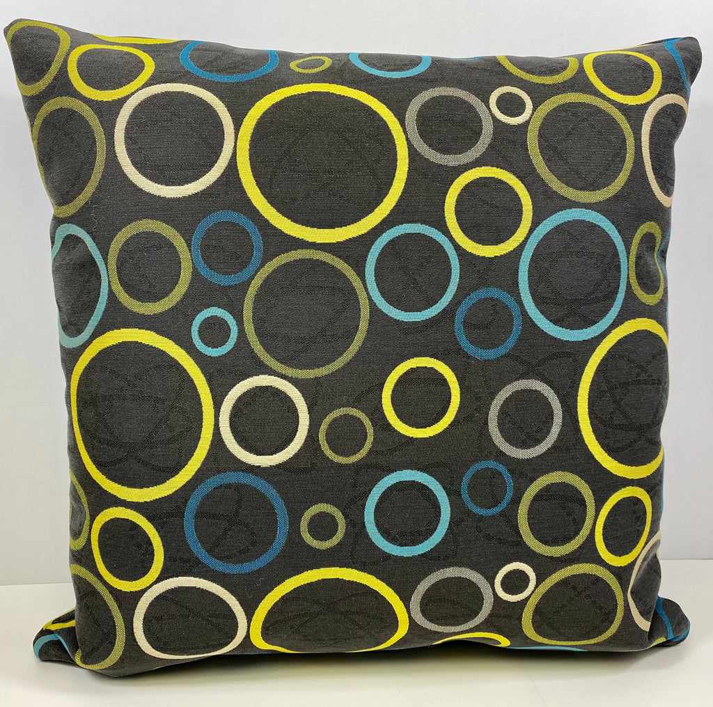 Luxury Outdoor Pillow - 22" x 22" - Suds