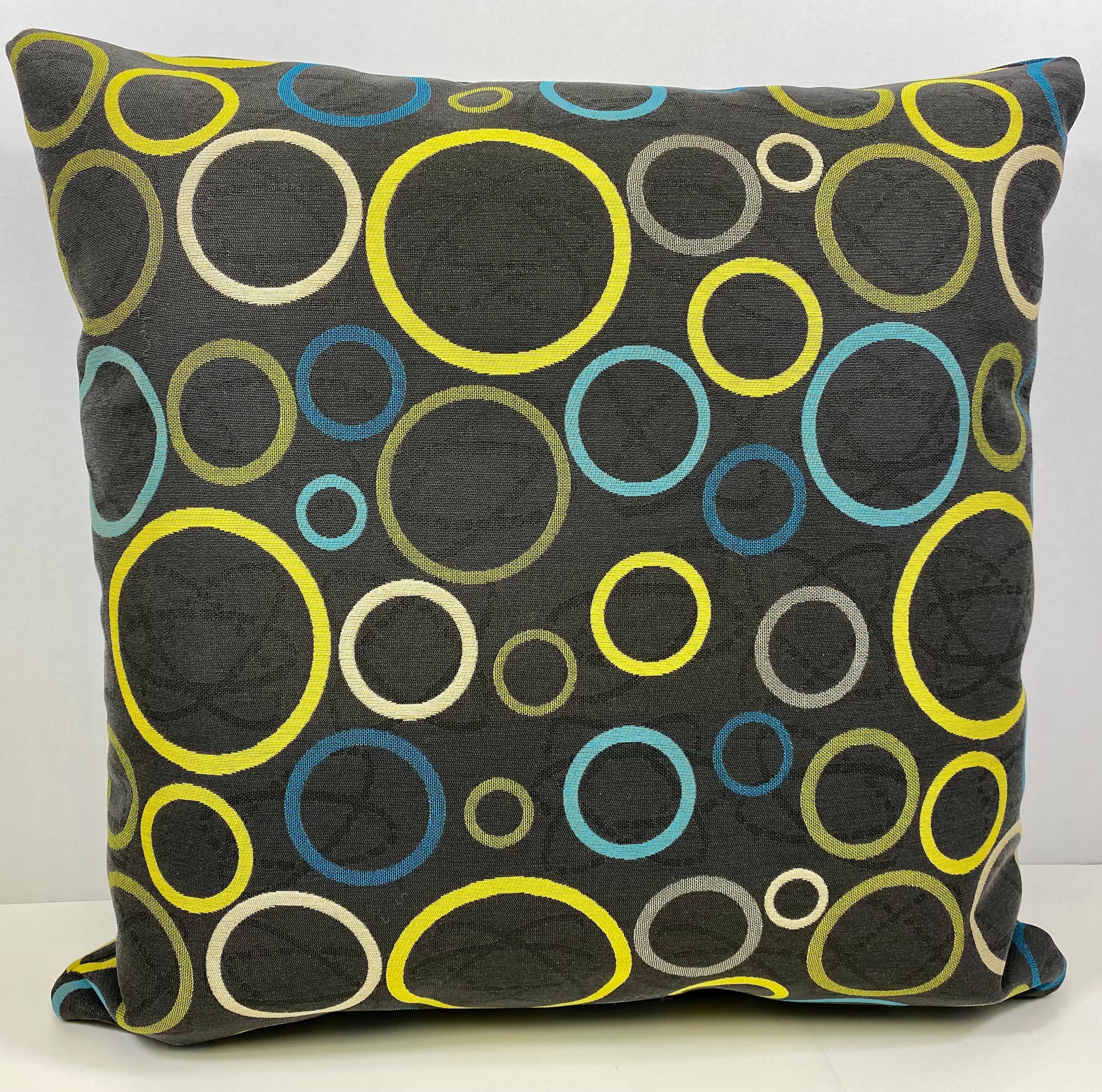 Luxury Outdoor Pillow - 22" x 22" - Suds