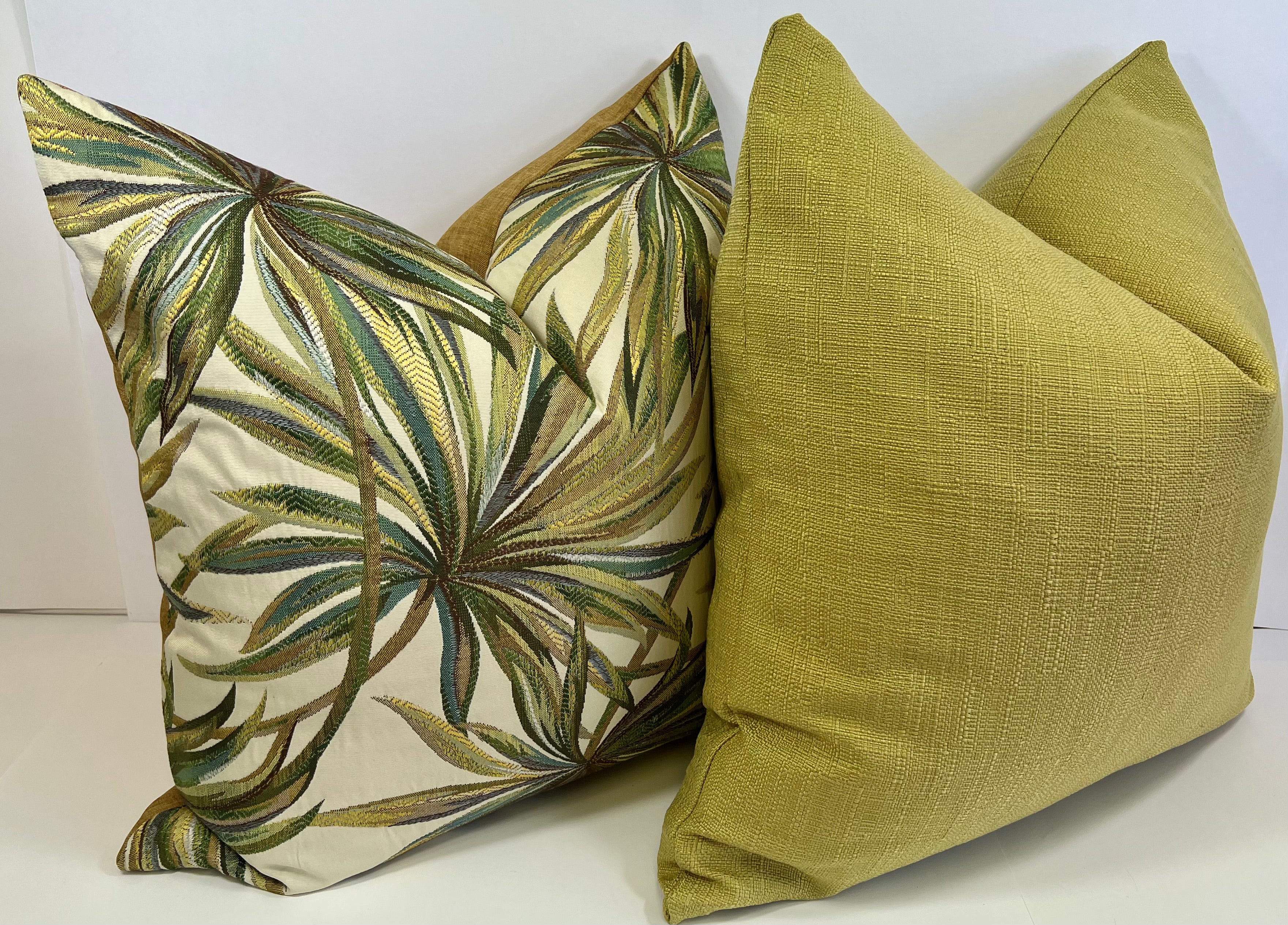 Luxury Pillow – 24" × 24" – Vermont Spring