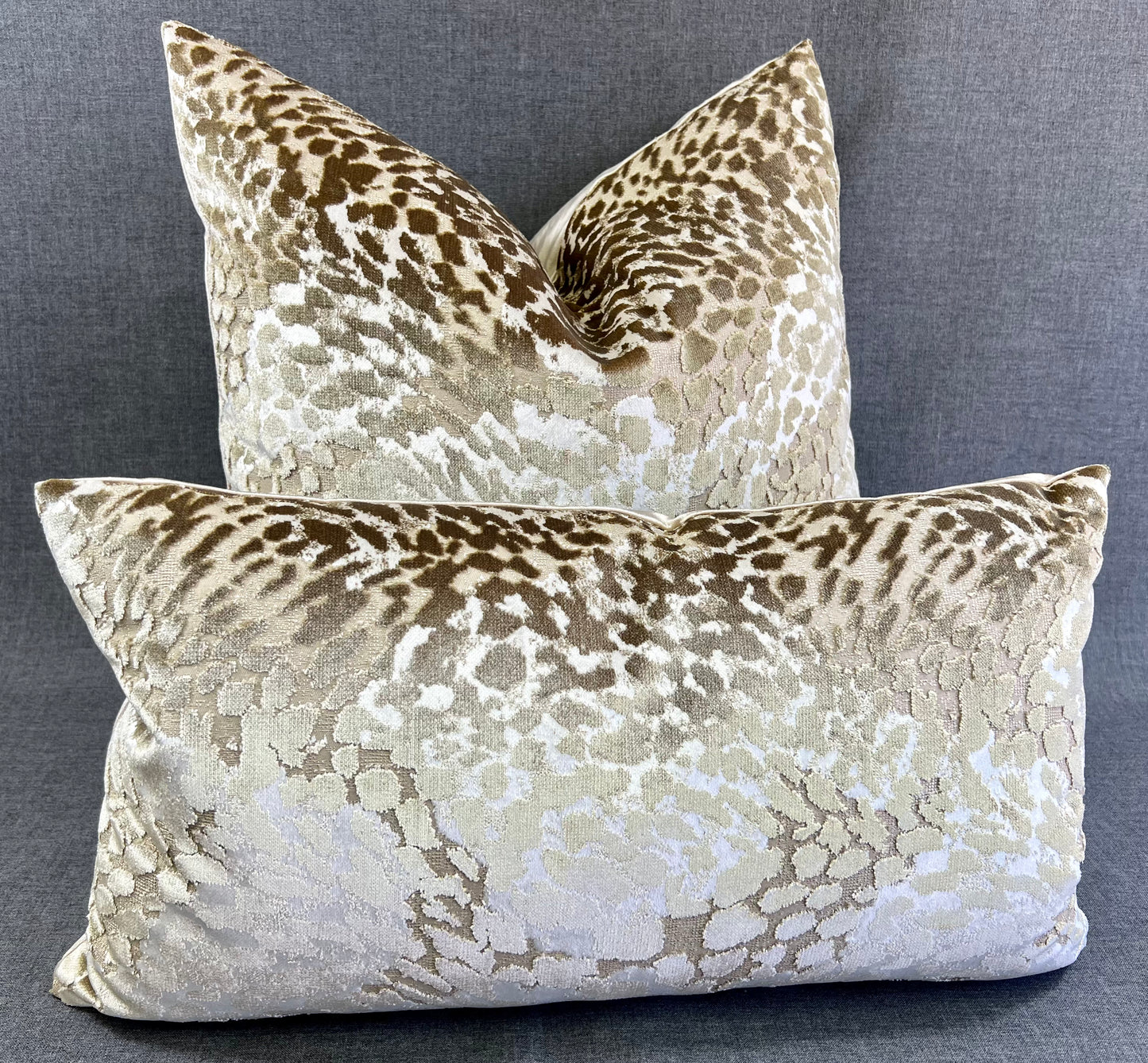 Luxury Pillow - 24" x 24" - Flirty-Gilt; Textural creamy gold - stunning