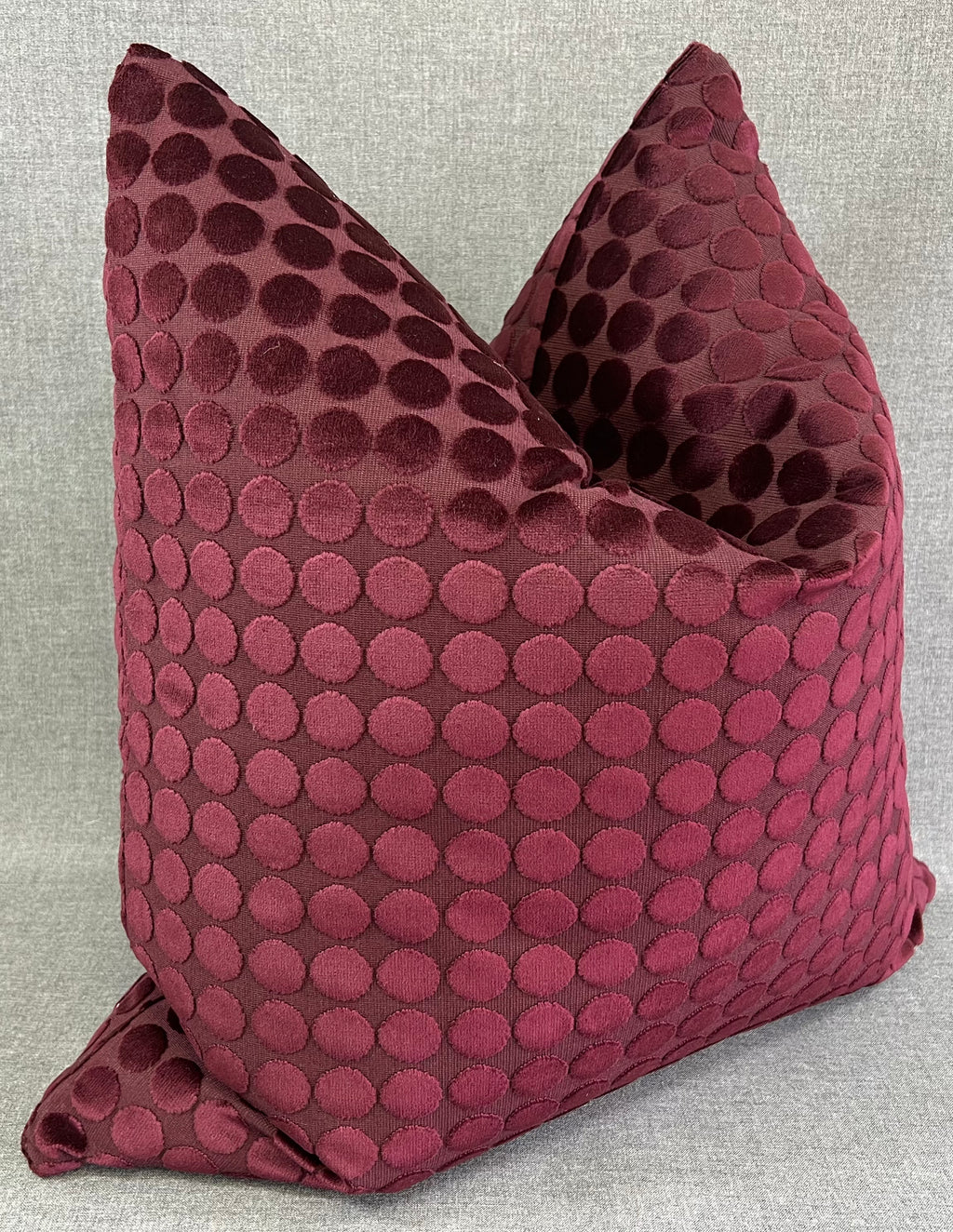 Luxury Pillow - 24" x 24" - Sophisticate