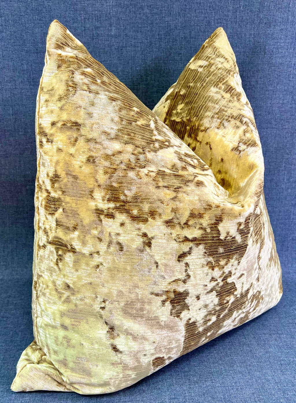 Luxury Pillow - 24" x 24" - Miranda Crushed Velour In Sky Blue 1