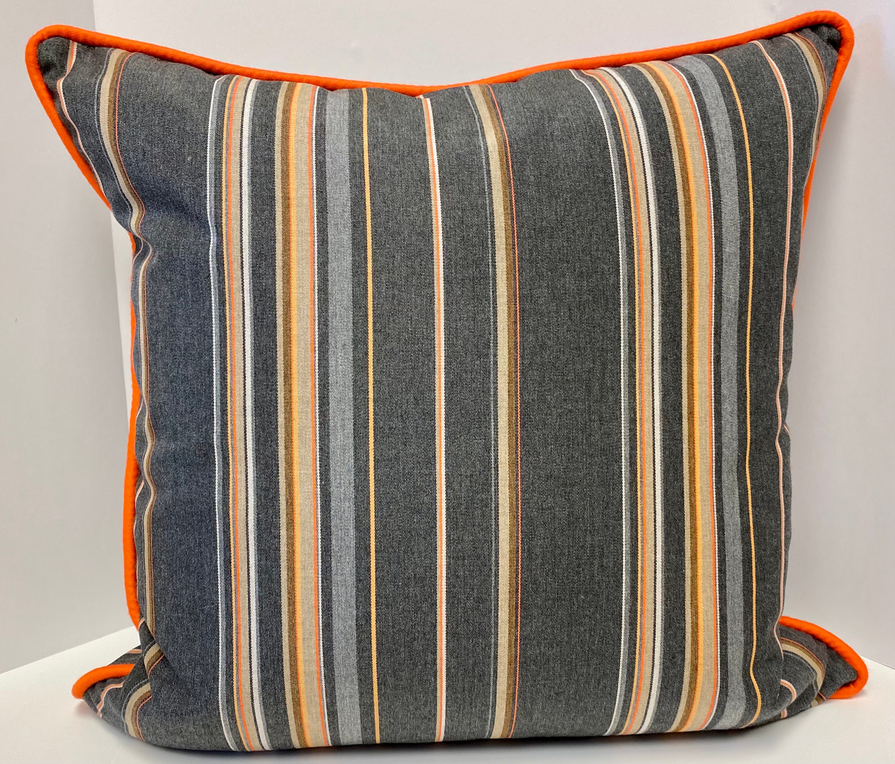 Luxury Outdoor Pillow; 22" x 22" - Vallauris-Sunset