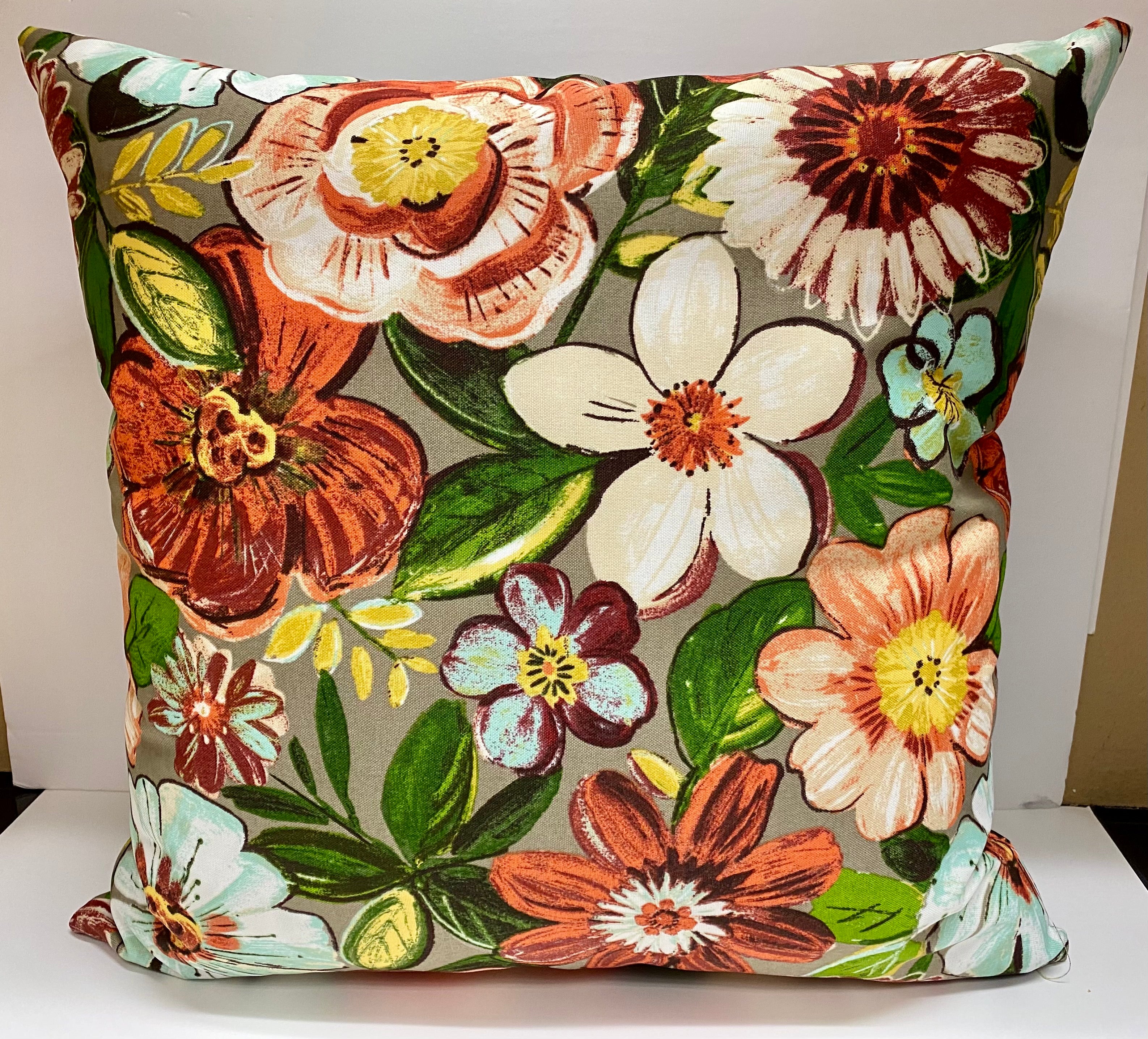 Luxury Outdoor Pillow - 22" x 22" - Saint Kitts - Storm