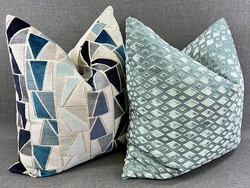 Luxury Pillow – 24" × 24" – Bassey Seafoam